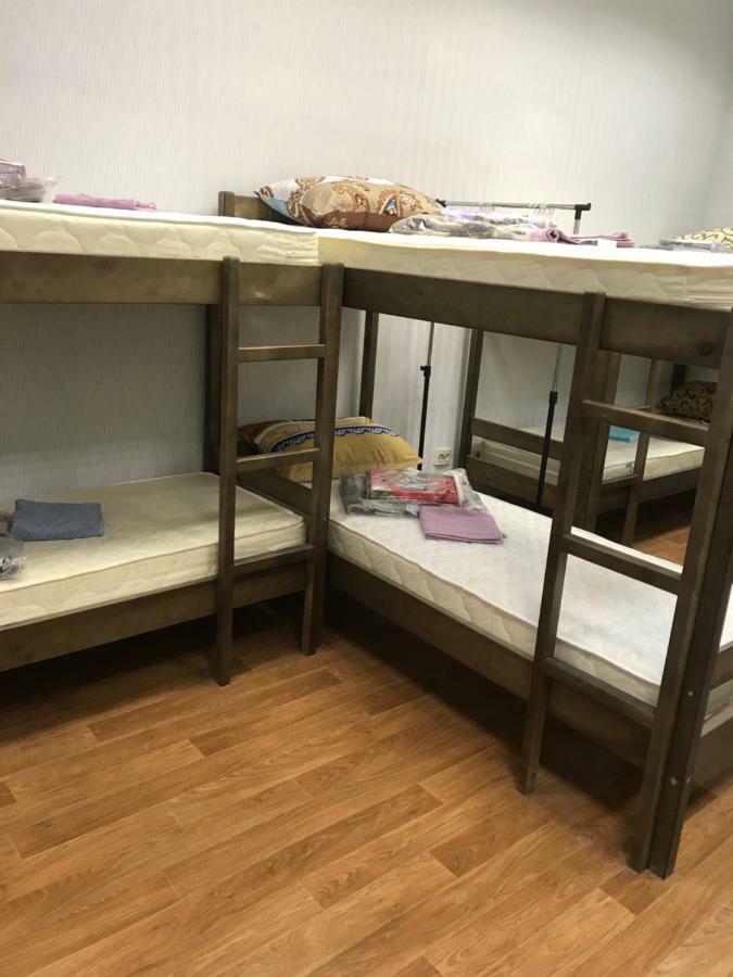 Ararat-Demeevskaya Hostel 키예프 외부 사진