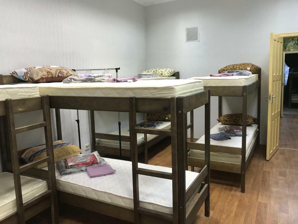 Ararat-Demeevskaya Hostel 키예프 외부 사진
