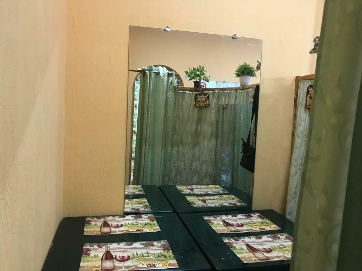 Ararat-Demeevskaya Hostel 키예프 외부 사진